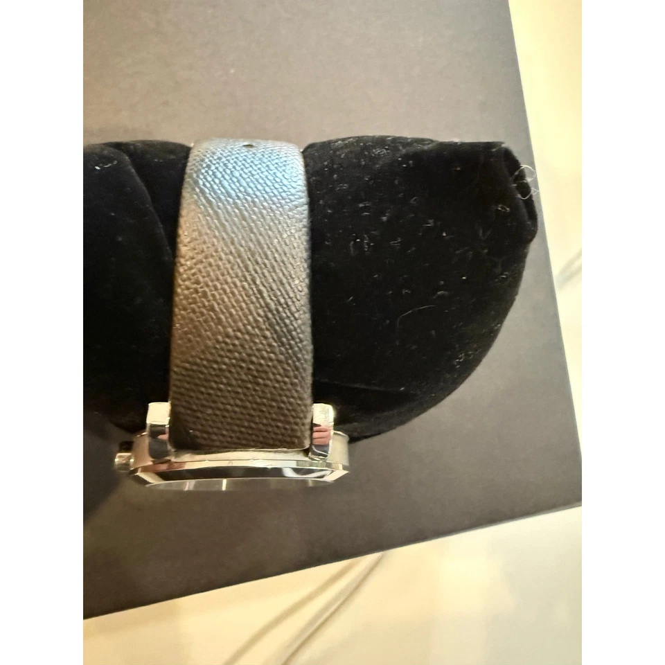 Швейцарские аналоговые мужские часы Burberry BU1775 с коричневым циферблатом и кожаным ремешком - Изображение 2 из 4