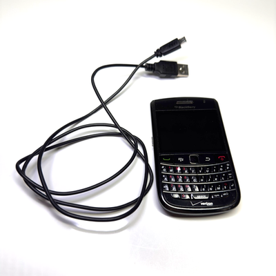 #ad Blackberry Bold Verizon Includes Battery Buttons Don#x27;t Work PARTS ONLY $15.00