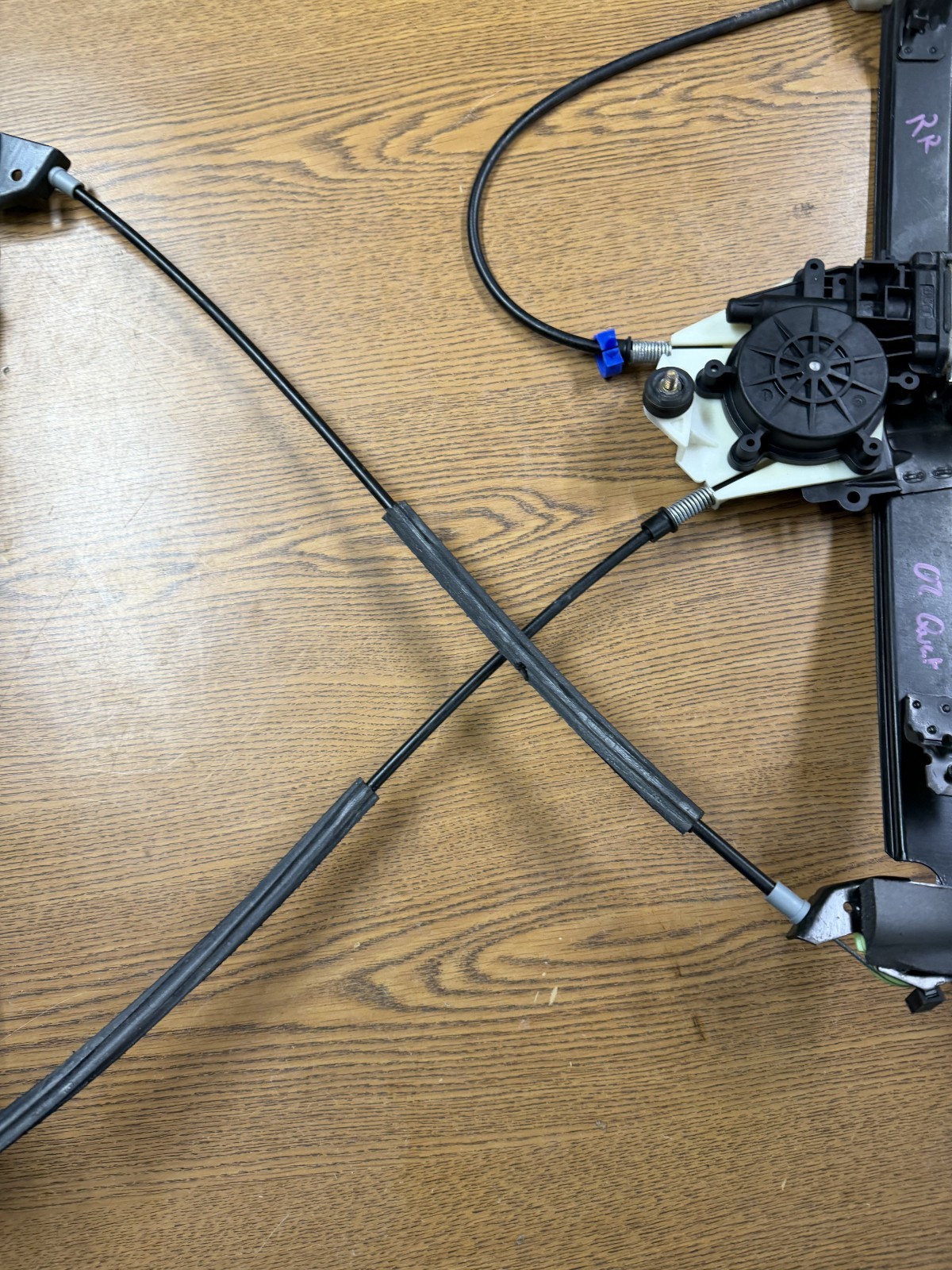 2003-2013 Maserati Quattroporte Right Rear Window Glass Regulator & Motor OEM