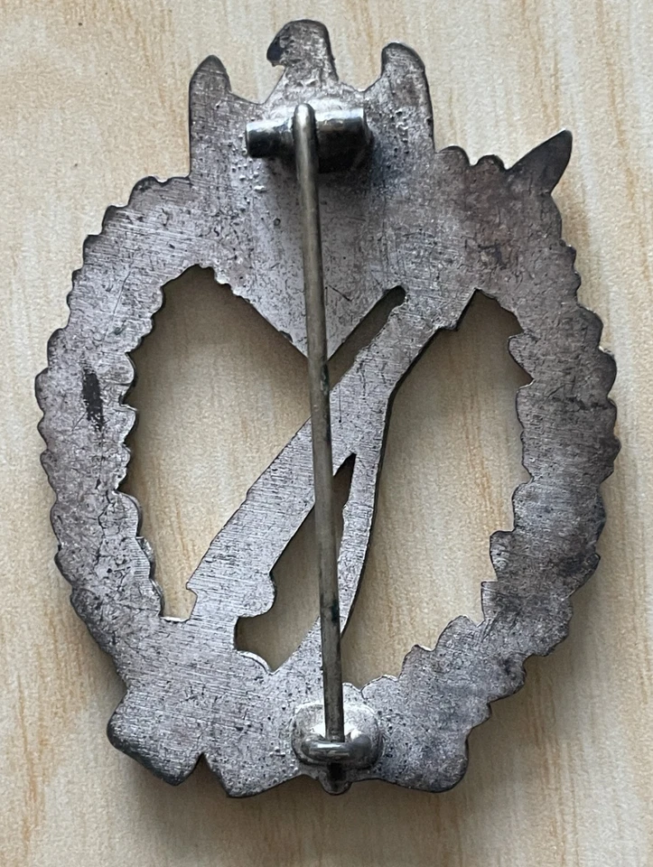 alte Pins Anstecknadeln Deutsches Reich 1939/45 'Infanterie-Sturmabzeichen" silb - Bild 2 von 3