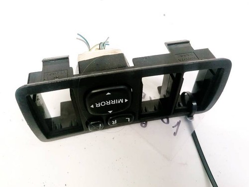 Toyota Avensis 2004 Wing mirror control switch (Exterior Mirror Sw #1760391-55