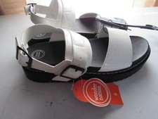 New Girls Wonder Nation Fashion Flatform Sandals Size 5 White Glitter Buckles
