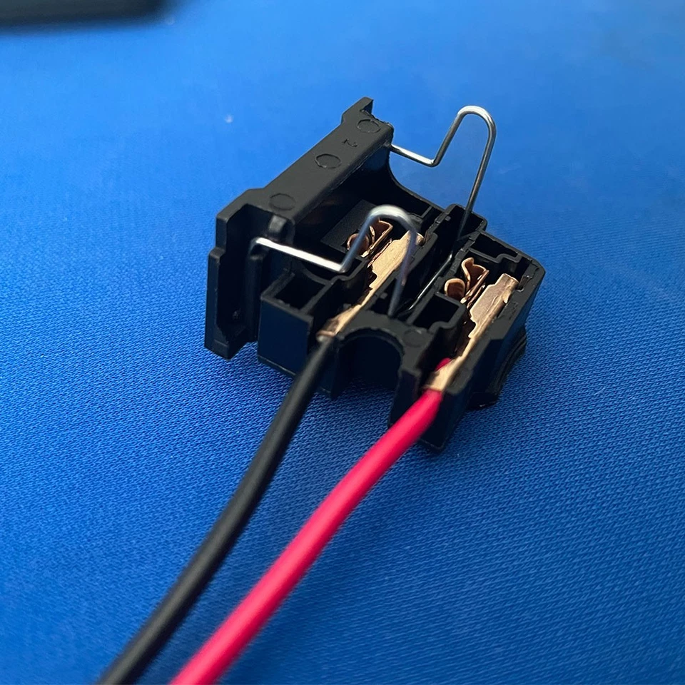 H7 Headlight Lamp Socket Plug Replacement For Fiat 500 500C 51787491 - Image 2 of 4