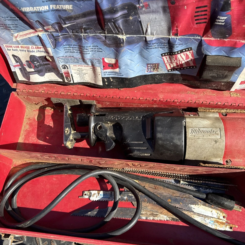 milwaukee sawzall 6537-22 Tested Fully Functional - Image 3 of 4