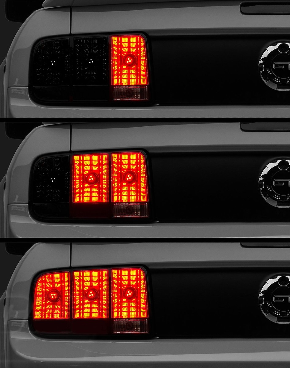 2006 Mustang Tail Lights