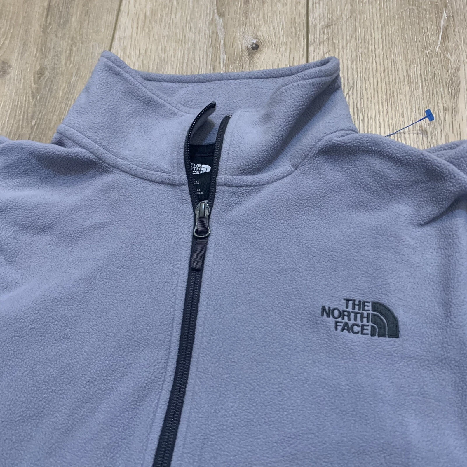 north-face full zip up fleece zip pockets jacket