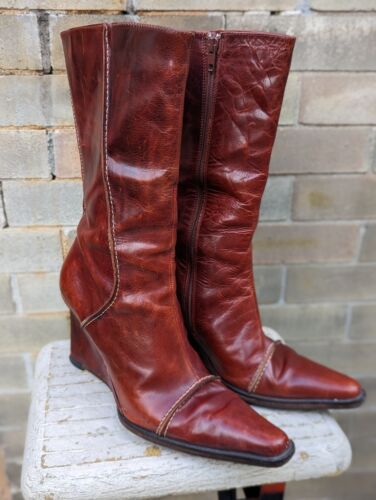 Vintage 1990s Y2K Red Brown Pointed Toe Wedge Heeled Boots Made In Italy 9.5 - Picture 1 of 8