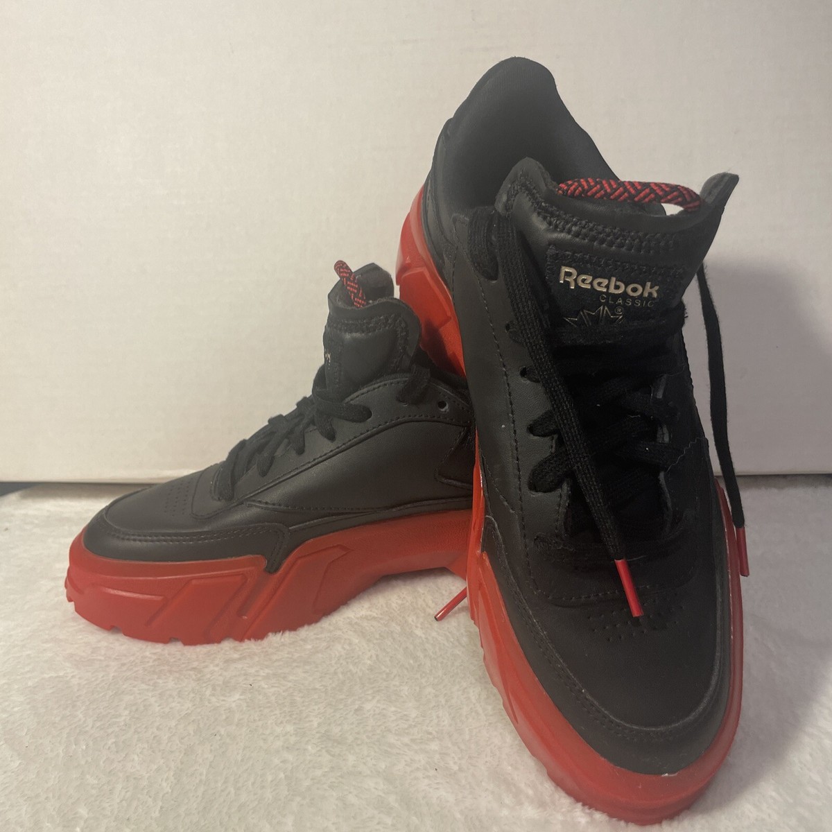 B Club Cardi B All Black Reebok Sepatu Sneakers Reebok Wmns Cardi