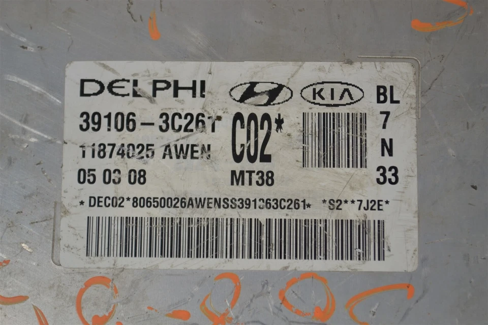 391063C261 KIA SORENTO 2007-09 Unidad de control del motor Módulo ECU 7C2 734 B4 Foto 4 de 4