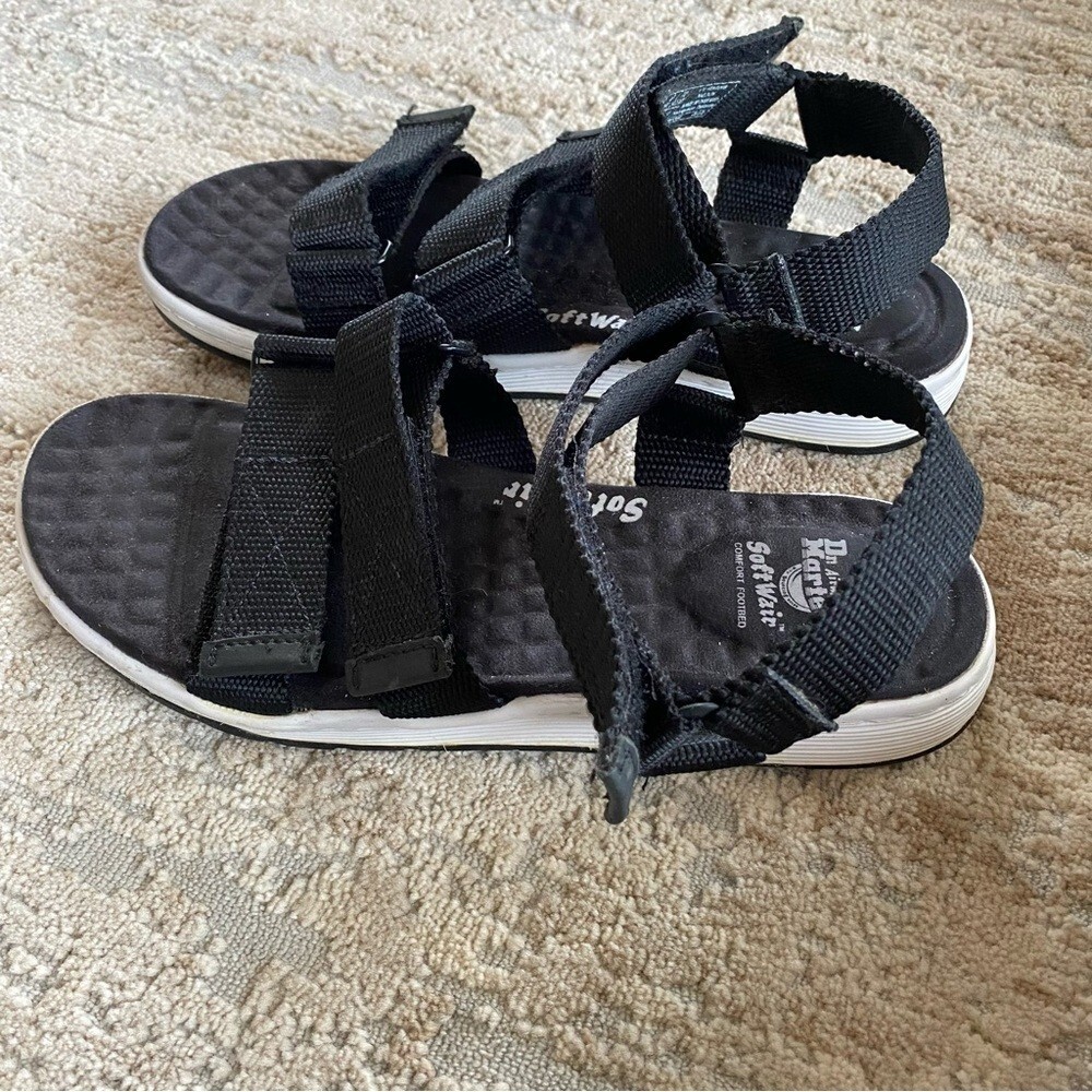 Dr. Martens Unisex Fusion 3 Maldon Strap Sandals SoftWair Strappy Black White Dr. Martens - Mattison 3 Strap Sandal in Black – gravitypope main image 3
