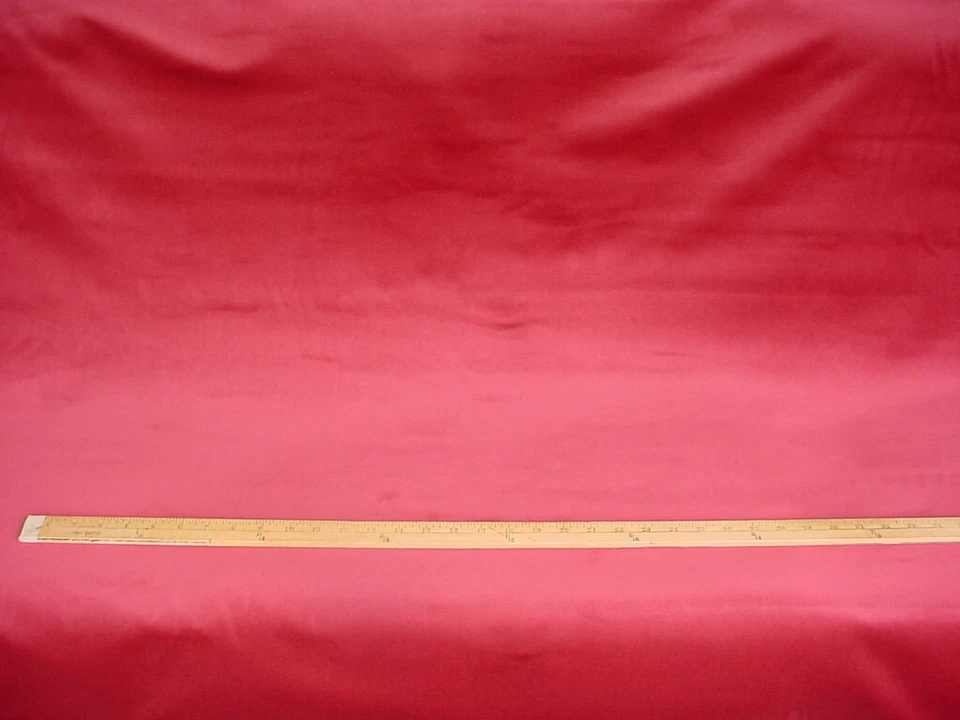 Tela de tapicería de terciopelo rojo 7-7/8Y Kravet E23806 Velours de Versailles Foto 2 de 4