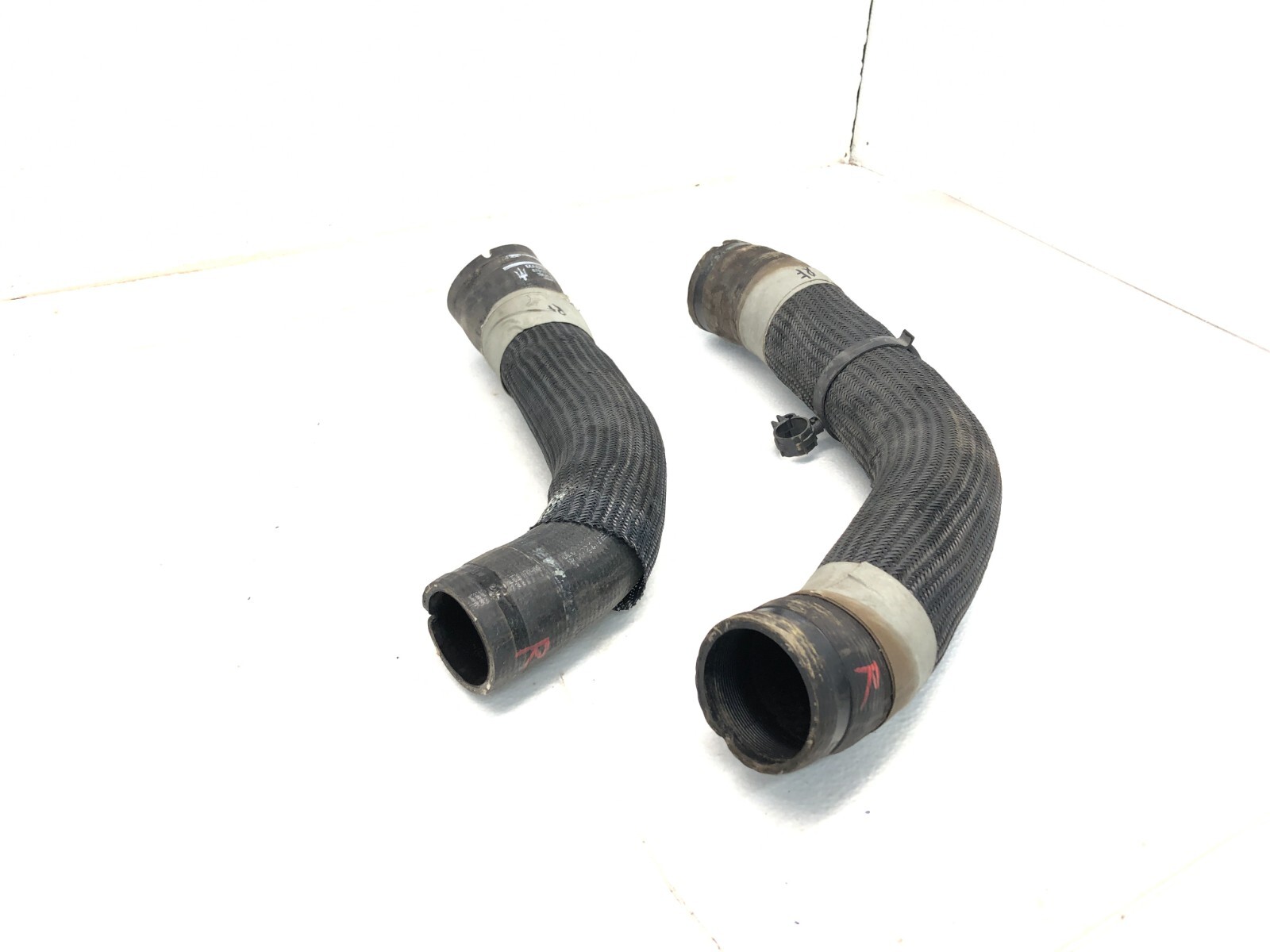 2017-2024 MASERATI LEVANTE S 3.0L RIGHT PASS FRONT AIR INTAKE HOSE TUBE X2 OEM
