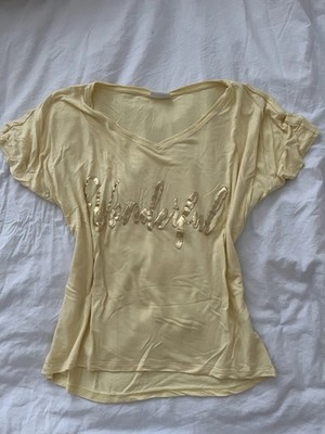 Pastel Gelbes Tshirt Mit Goldener Schrift Gr.L Locker Sitzend