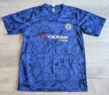 Christian Pulisic Chelsea Jersey Yokohama Tyres Men’s V-Neck Sz Small Blue 