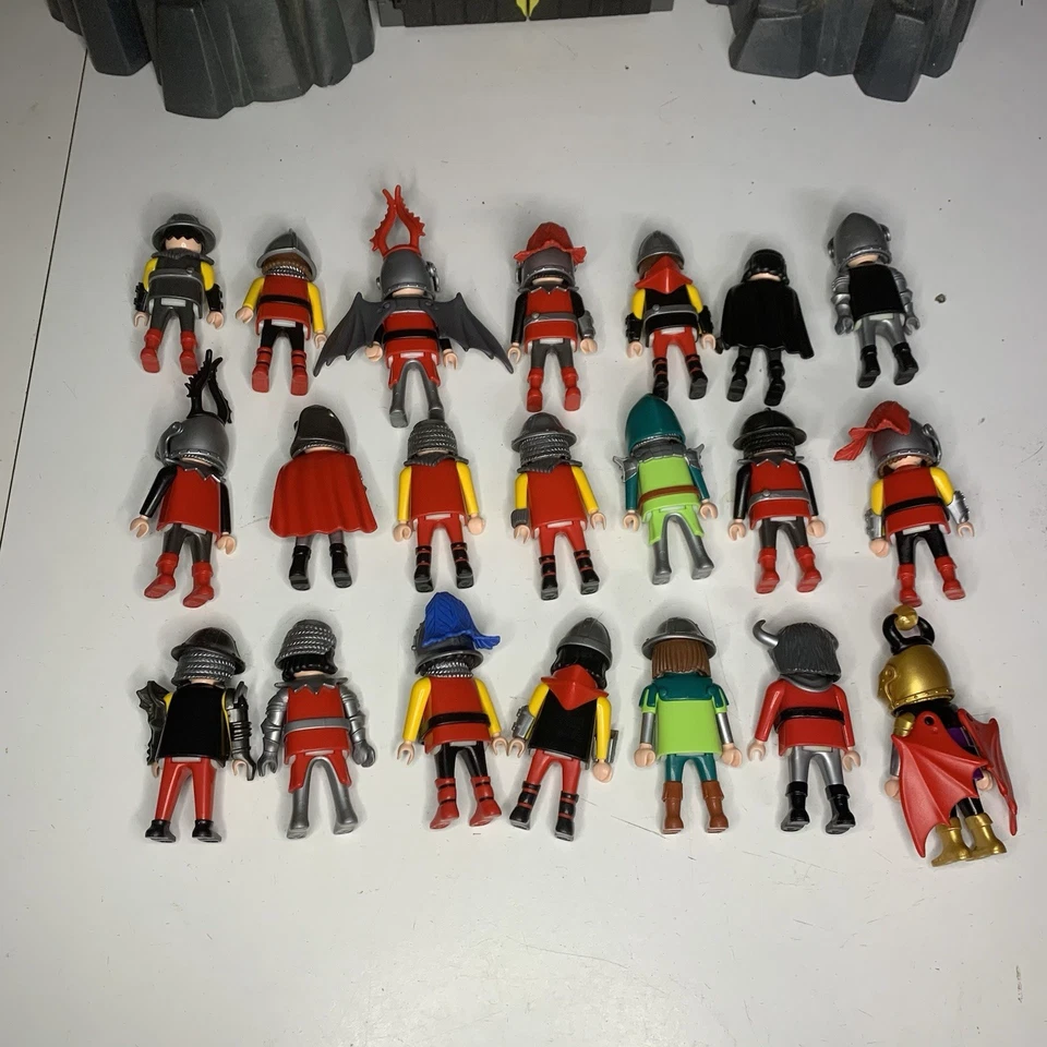 Playmobil Castillo Soldados Medievales Caballeros Figuras Estatuillas Caballos Armas Lote Foto 3 de 4