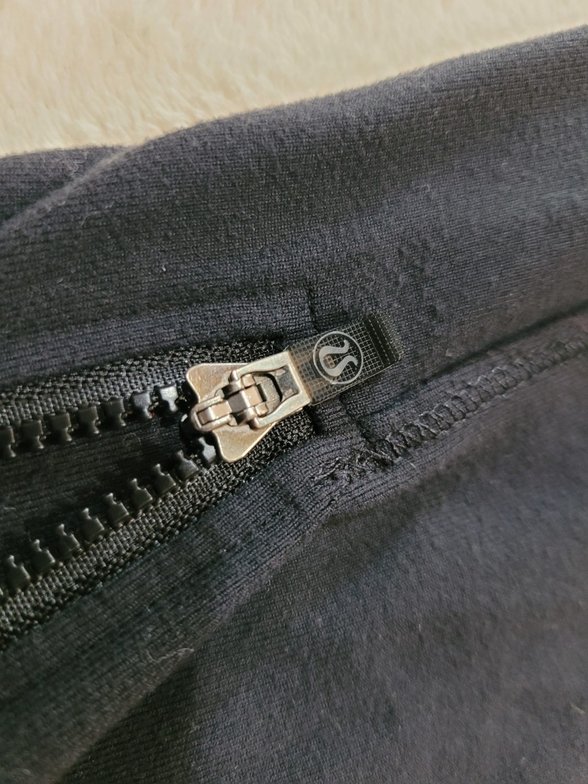 Lululemon Solid Black Full Length Leggings Zipper… - image 8