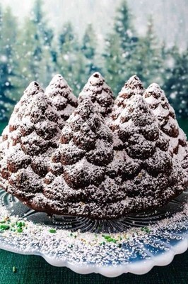 Nordic Ware Chrysanthemum Bundt Cake Pan Mold Non-Stick 10-Cup Cast Aluminum 10 