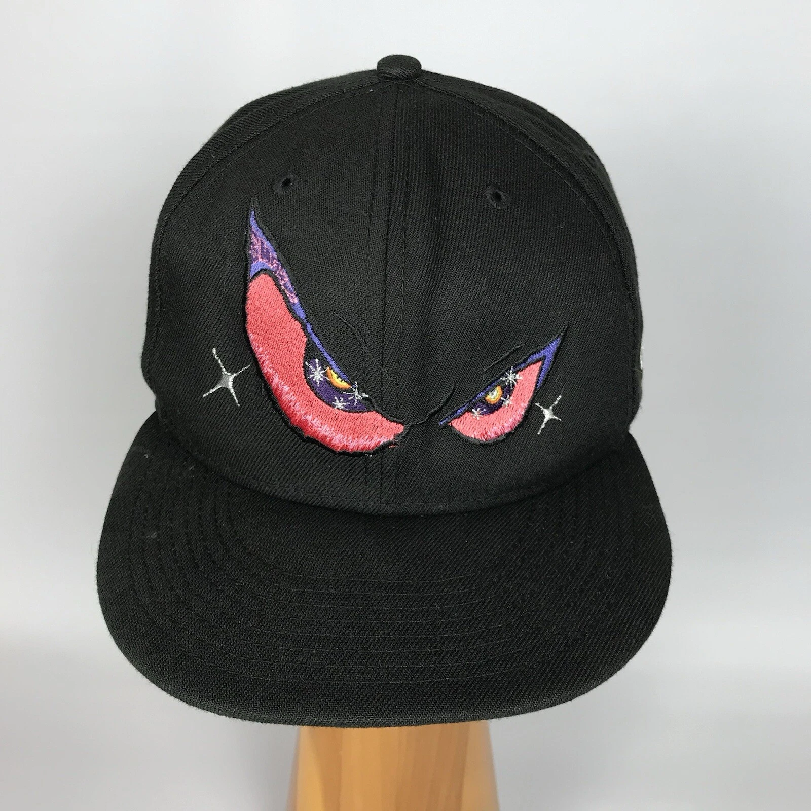 Chapeau New Era SUPREME EYES brodé taille 7 1/2 6 panneaux noir