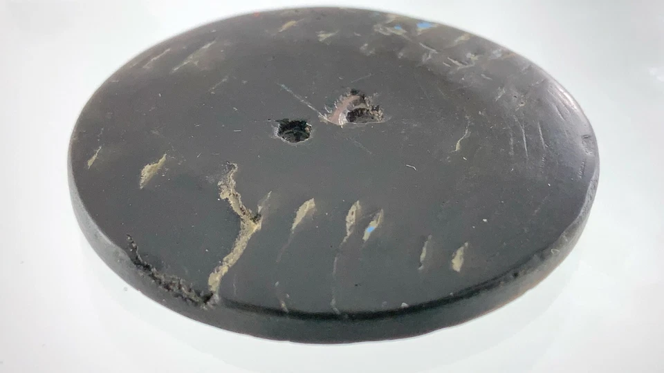 Carved MOP Mother-Of-Pearl Garment Button 1.5in Circle Pattern 306B - Image 4 of 4