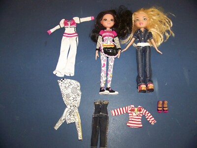 Bratz 2001 & 2009 MGA Bratz Doll Rock Plus Accessories, AC DC shirt, & Feet