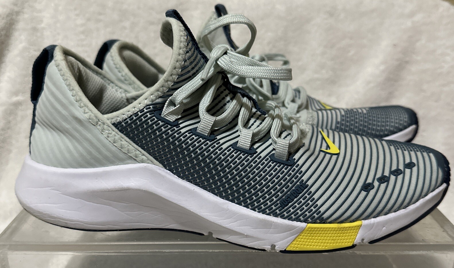 Nike Zoom Engineered for responsive Cushioning At… - image 7