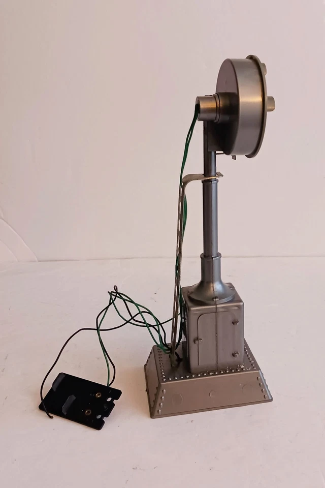 LOUIS MARX No. 1404 AUTOMATIC BLOCK SIGNAL - Image 4 of 4