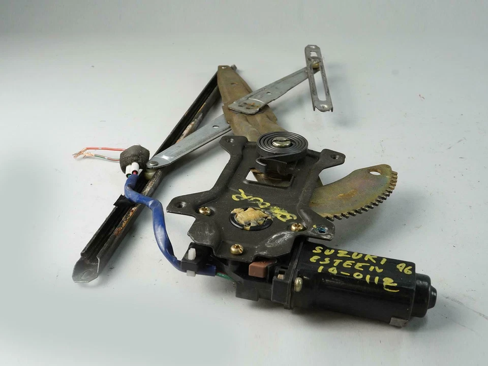 Регулятор стеклоподъемника двери Suzuki Esteem 1995 - 2002 годов выпуска с двигателем правый передний оригинальный - Изображение 2 из 4