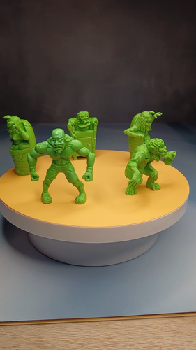 MANGLER / CLEOPATRA / JANGLES / PHIL ~ SLUG Zombies Series 2 / Green @ 2012 - Video 1 of 1