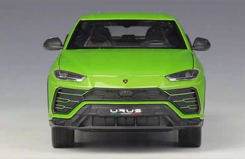 1:24 Scale Lamborghini Urus Metal Car Model Toys Ornament GIFT IDEA 3 Color - Picture 10 of 19