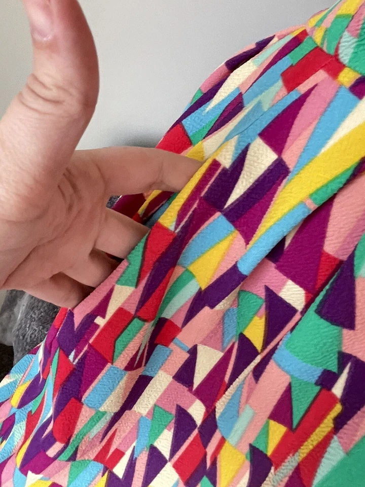 Vestido LulaRoe Amelia Swing Bolsillos en L Difícil de Encontrar Raro Colorido Geo Divertido Lunares Fuerte Foto 2 de 4