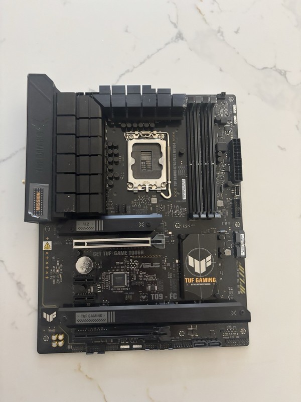 asus tuf gaming b760m-plus d4 Motherboard *Untested*