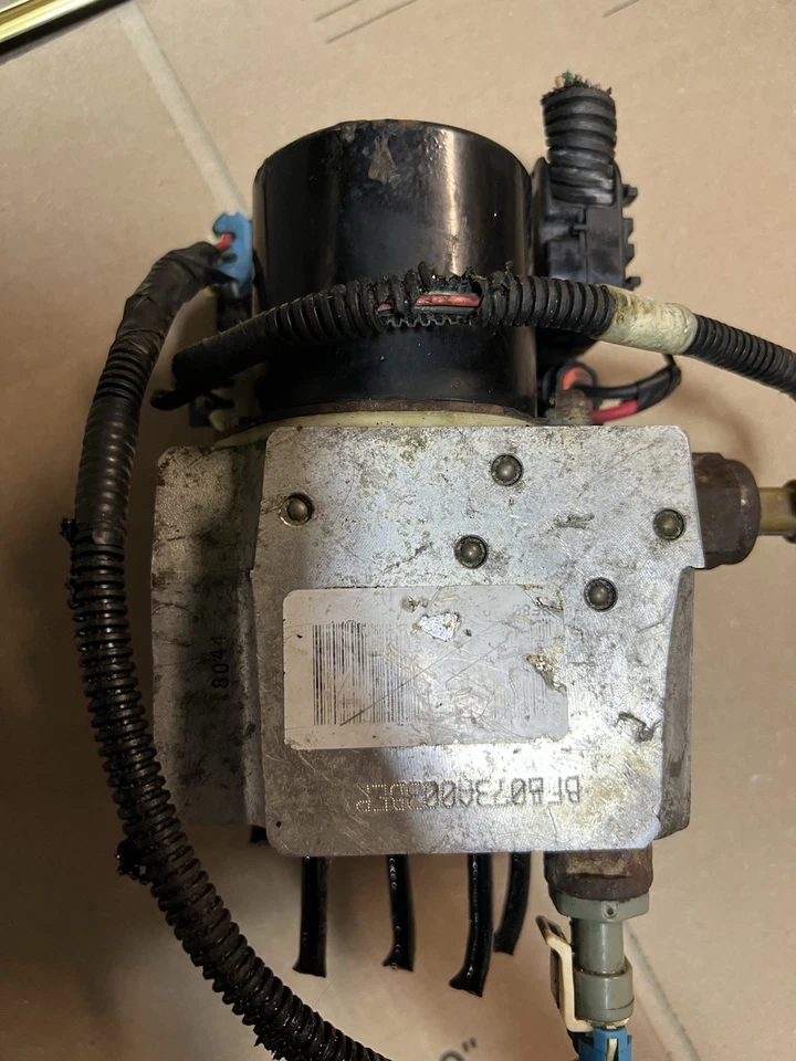 Cadillac Escalade GMC Yukon 2002 freno activo bomba AB JL4 AWD completa Foto 4 de 4