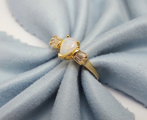 Beautiful 14K Karat Solid Yellow Gold Designer Opal & Cubic Zirconia Ring - Picture 3 of 13