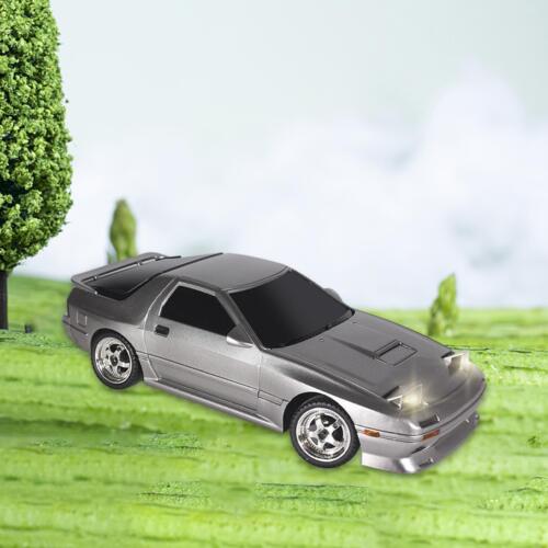 1:18 Scale High Speed Model Vehicle, Drifting Tire Sport Toy Car 4WD and Remote - Picture 1 of 12