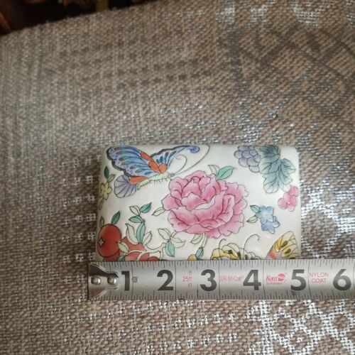 Vintage Chinese Multicolored Ceramic Lidded Trinket Jewelry Box Flowers - Picture 2 of 11
