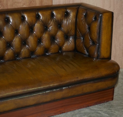 LARGE RESTORED HAND DYED CHESTERFIELD BROWN LEATHER SOFA LARGE BENCH PIECE - Picture 3 of 12