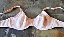 38C Wacoal Visual Effects Semi Sheer Underwire Minimizer Bra 857210