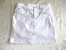 Croft  Barrow Women's Size 8 Classic Fit Skort Stretch White