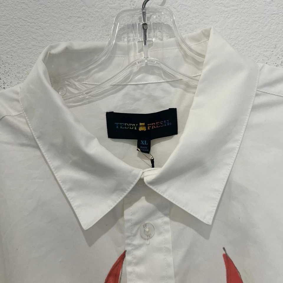 Camisa Teddy Fresh Demons Have Feelings Too blanca con botones para hombre talla XL NUEVA CON ETIQUETAS Foto 3 de 4