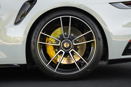 2022 Porsche 911 Turbo S - Picture 27 of 40