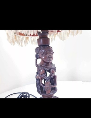 FABULOUS VINTAGE HAND CARVED WOODEN AFRICAN SIDE LAMP /MALAWI - Picture 3 of 14