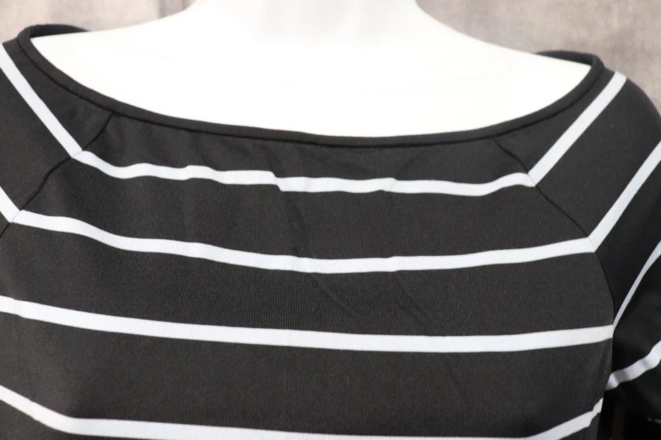 Top de mujer Guess Collection negro azul a rayas manga larga talla pequeña Foto 2 de 3