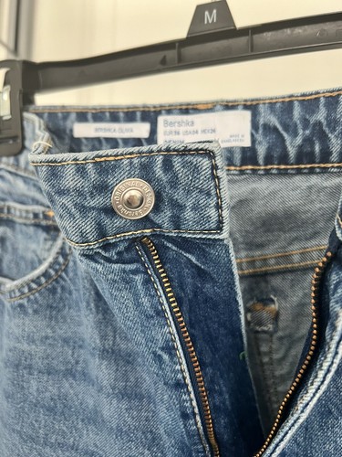 Bershka Olivia Mom Jeans mittelwaschbar Größe 4 nachhaltig Baumwolle Denim - Bild 6 von 12
