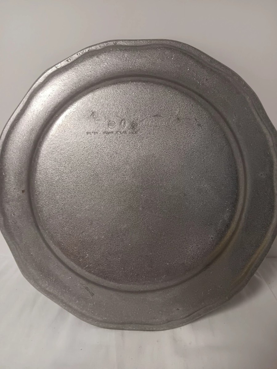 Vintage Wilton Columbia, Pa. U.S.A. 1776 Pewter 10.5