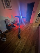 Almost Brand New Electric Scooter Goes 20 Miles Per Hour For Adults And Kids