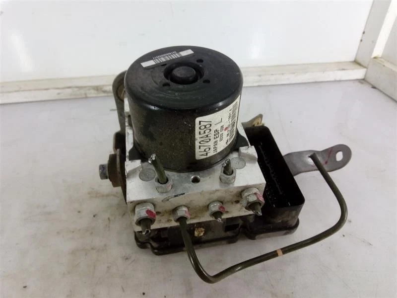 Conjunto de bomba actuador de freno antibloqueo ABS 2011-2012 Mitsubishi RVR fabricante de equipos originales Foto 2 de 4