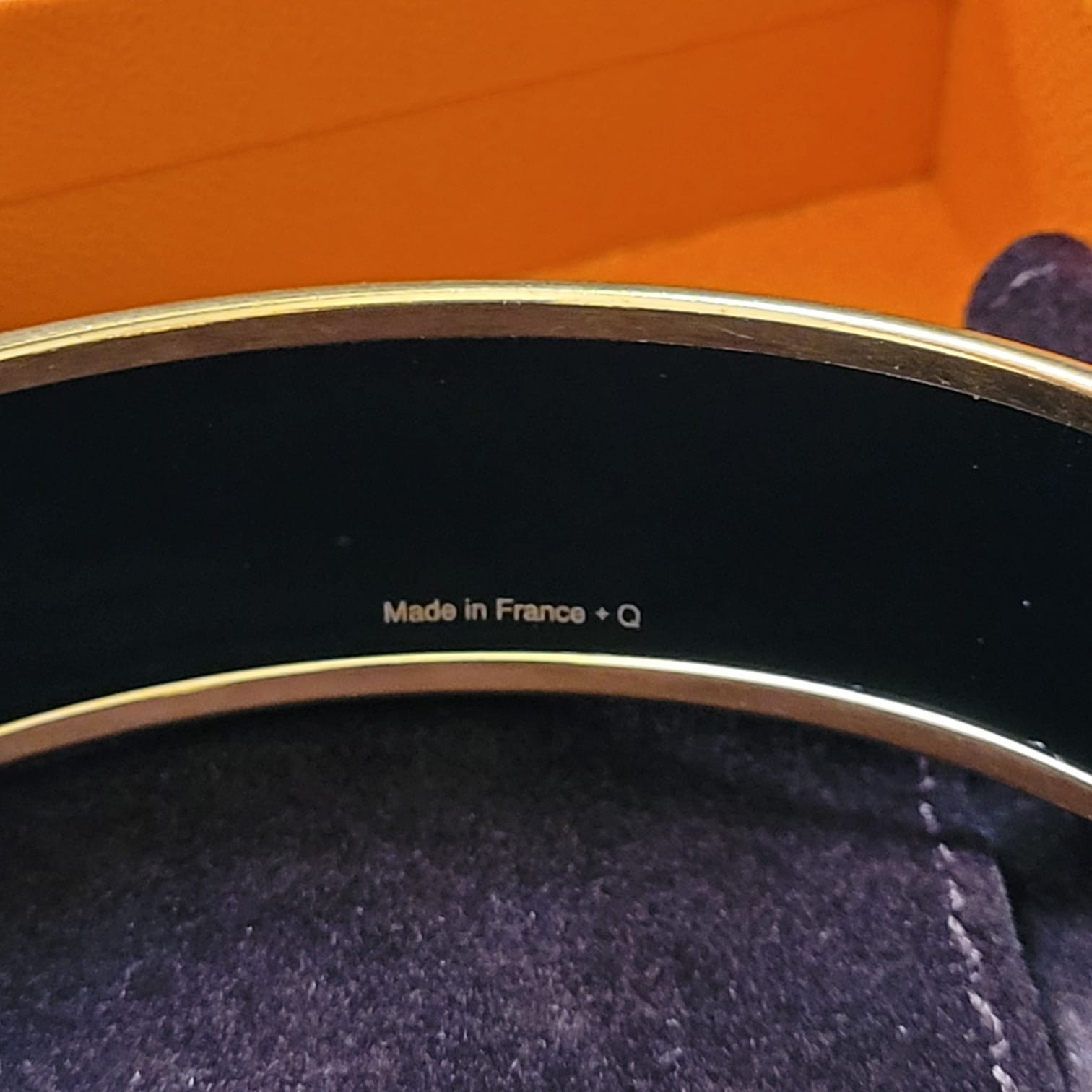✨️HERMÉS✨️ MEDIUM WIDTH ENAMEL BANGLE SIZE 70 VER… - image 12
