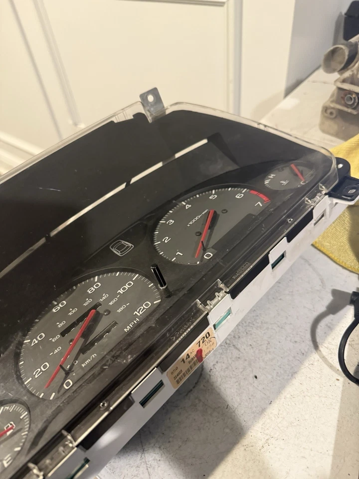 Grupo de velocímetro Subaru Legacy 1999 - MPH - 134.043 millas Foto 3 de 4