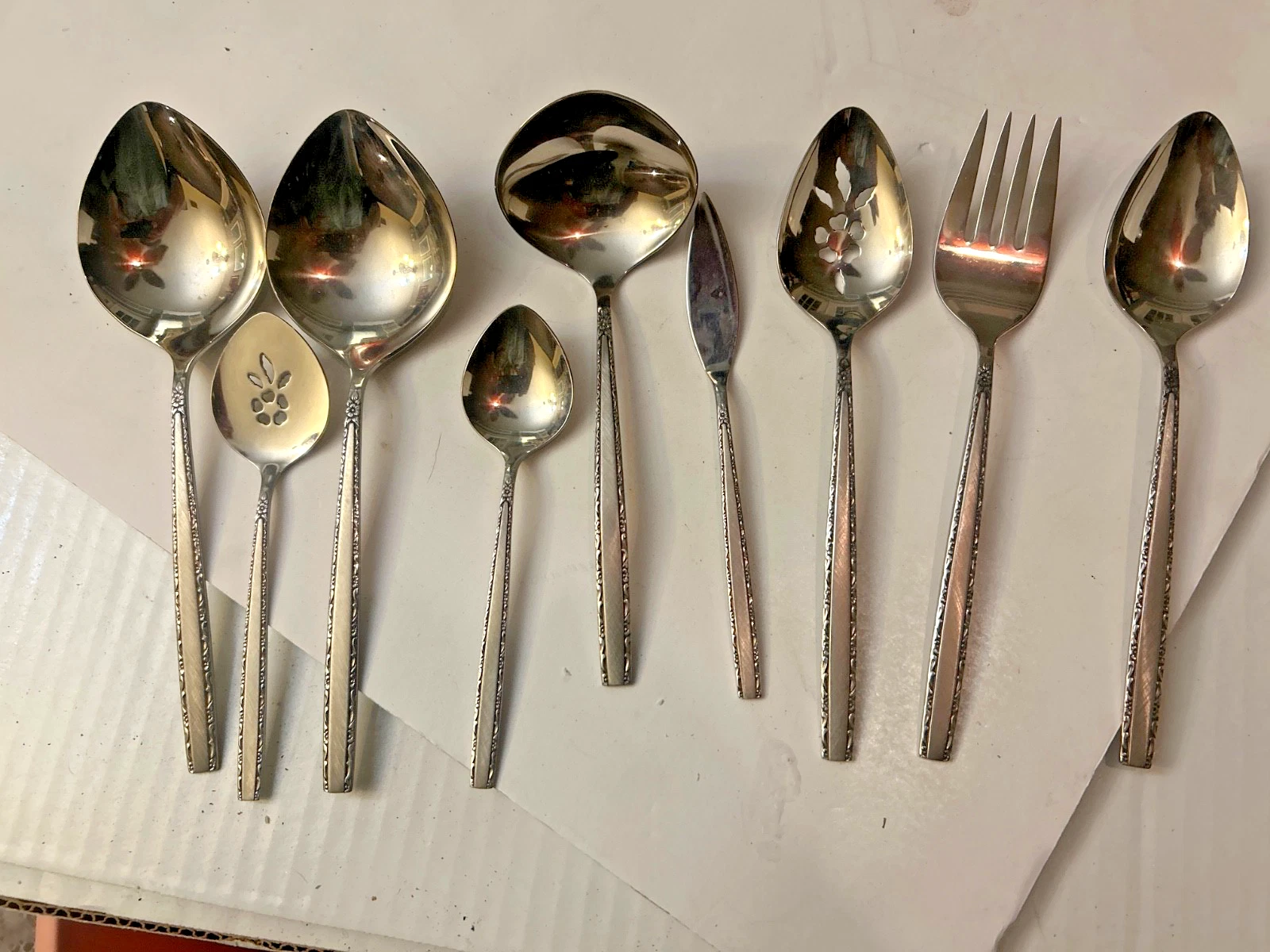Oneida Community Stainless Steel utensils, VTG silverware serving size 9 pieces