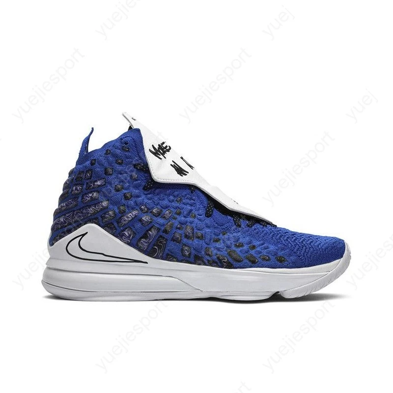 Preços baixos em Nike Uninterrupted x LeBron 17 More Than An